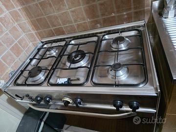 Cucina a gas con forno a gas