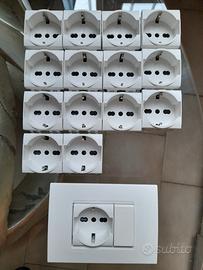 presa schuko bticino light originale 