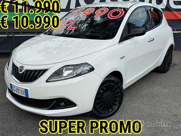 Lancia Ypsilon 1.0 firefly hybrid Silver GPL**SUPE