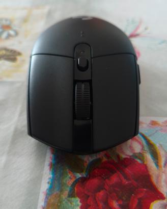 Logitech g305