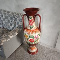 Anfora dipinta a mano.