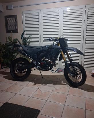 VENT 125 4T DERAPAGE 2024 MOTARD
