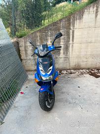 Aprilia sr 150