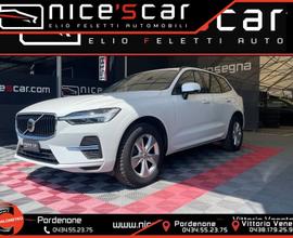Volvo XC60 B4 (d) AWD automatico Momentum Spo...