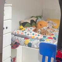 Lavabo e specchio ovale anche separati