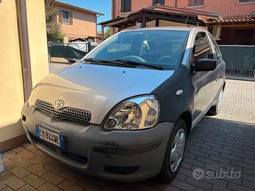 Toyota yaris 2004 1.0 benzina