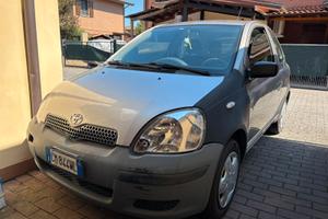 Toyota yaris 2004 1.0 benzina