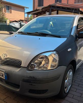Toyota yaris 2004 1.0 benzina