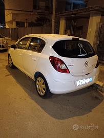 Opel corsa 1.2 benzina -gpl