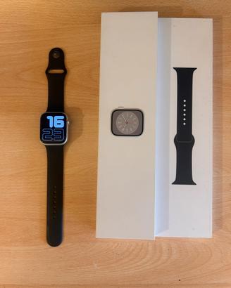 Apple Watch Series 8