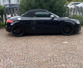 Audi TT CABRIOLET