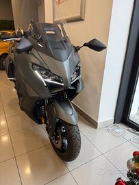 TMAX 560 0 SINISTRI 850KM !!!!