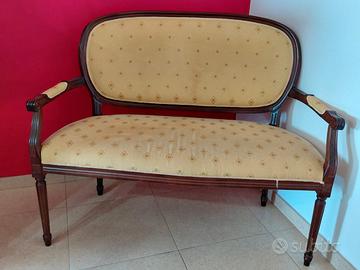 Divanetto a 2 posti in stile Luigi XVI – Te