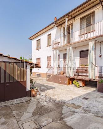 Villa trifamiliare