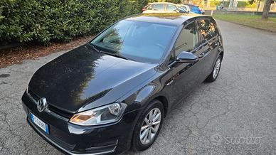 Volkswagen Golf 2.0 TDI 5p. Highline Lounge BlueMo