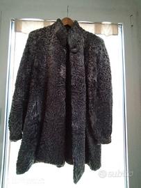 Pelliccia Astrakan Grigia in perfette condizioni