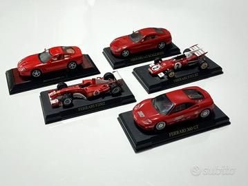 modellini Ferrari sono 5 pezzi - Collezionismo In vendita a Fermo