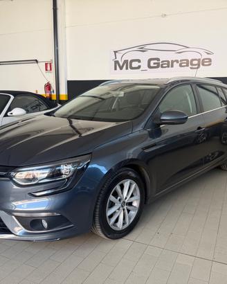 Renault Megane Mégane Sporter Blue dCi 115 CV EDC 