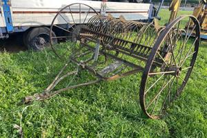 Ranghinatore voltafieno Ceccato trainato