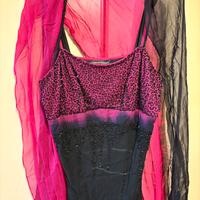 Abito Elegante nero e fucsia tutto ricamato a mano