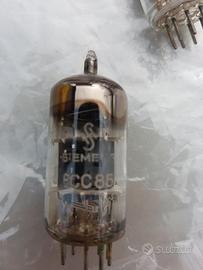 Valvola termoionica ECC85