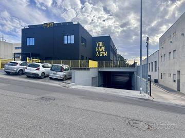 Locale Artigianale in Via Delle Officine