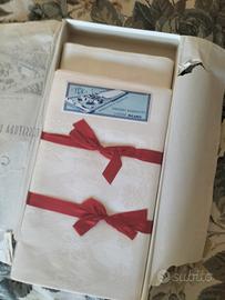 Tovaglia vintage in cotone damascato, 12 persone. 