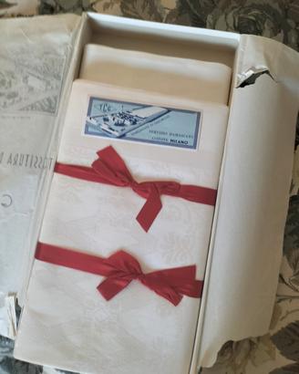 Tovaglia vintage in cotone damascato, 12 persone. 