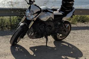 Yamaha FZ8 - 2014