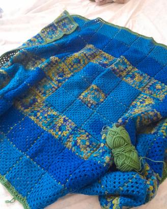 Coperta fatta a mano all'uncinetto