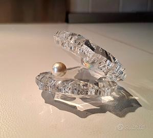 Swarovski  ( Ostrica con perla ) .