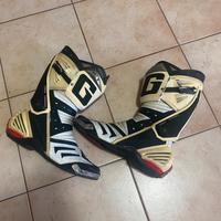 Tuta Dainese 52 omologata, abbigliamento pista