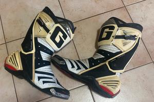 Tuta Dainese 52 omologata, abbigliamento pista