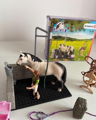 SCHLEICH Cassetta di lavaggio per cavalli 42104