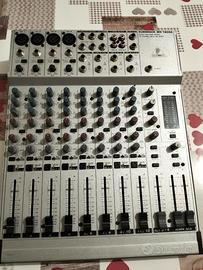 Mixer Behringer Eurorack MX 1604A