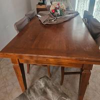 Tavola con sei sedie legno