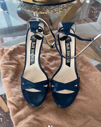 Scarpe nuove taglia 38