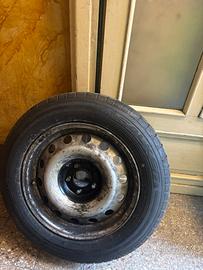 Cerchi e gomme da carico
