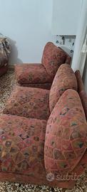 divano 2 posti e 2 poltrone