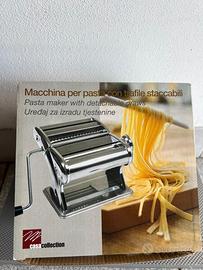 Macchina per pasta con trafile staccabili