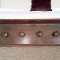 Attaccapanni cappelliera in legno da parete