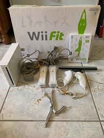 Console Wii con balance board e wii fit