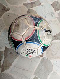 Pallone Adidas Tango Espansa 1982