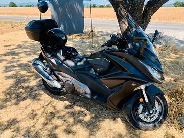 Kimco AK 550 giugno 2021 pari al nuovo