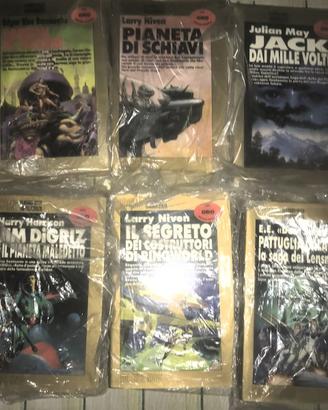 Fantascienza lotto Cosmo Oro 6 libri da 122 a 148
