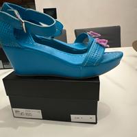 Scarpe da donna blu . Taglia 39.