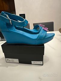 Scarpe da donna blu . Taglia 39.