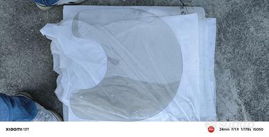 Parabrezza di ricambio chiaro