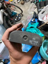 SH719AA 8.0 242 F Regolatore di tensione  yamaha