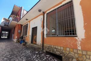2 LOCALI A SANTA MARIA A VICO